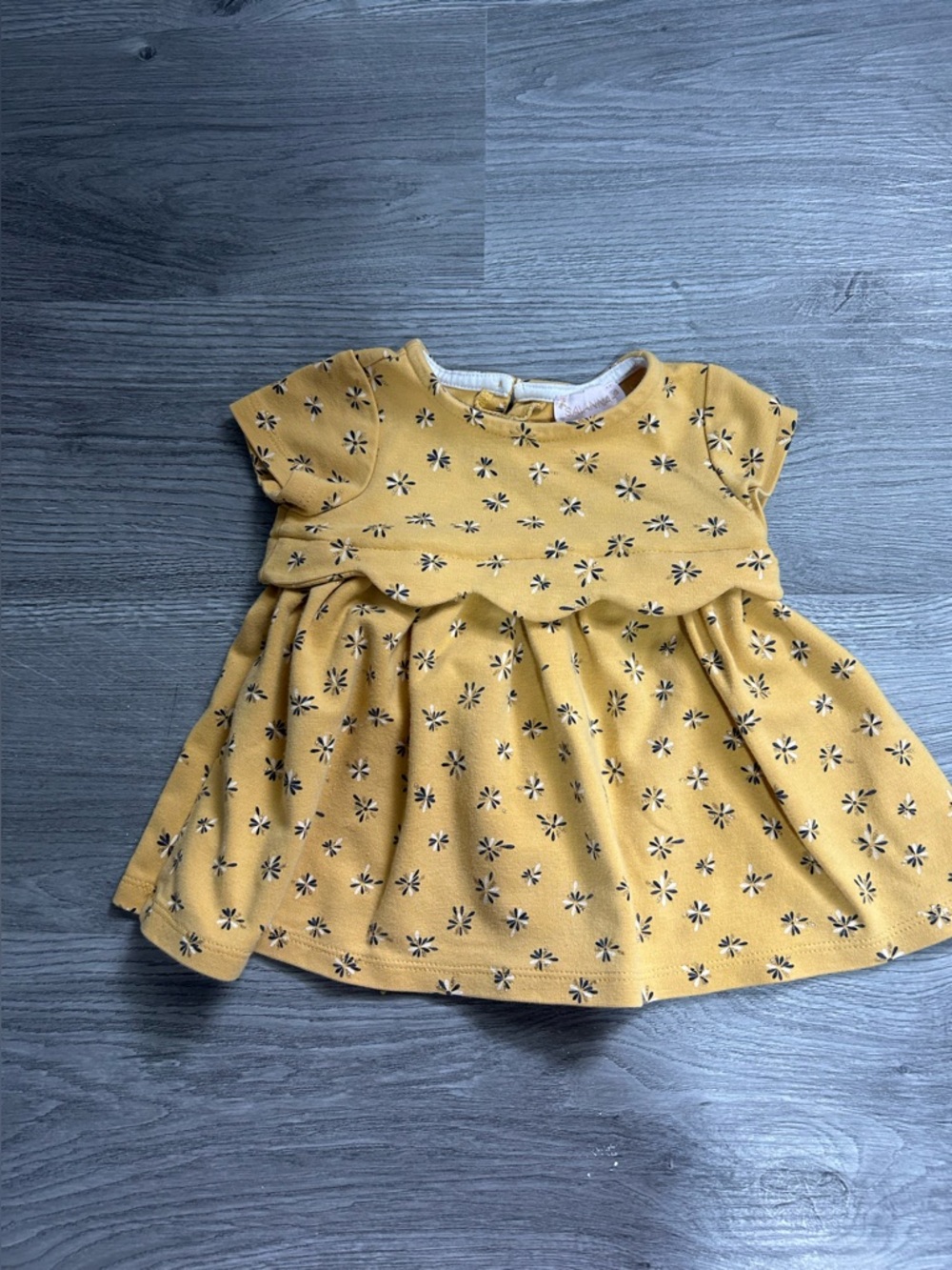 Savannah 24M ($5-6 BUNDLE ADD ON) Mustard Floral Short Sleeve Top